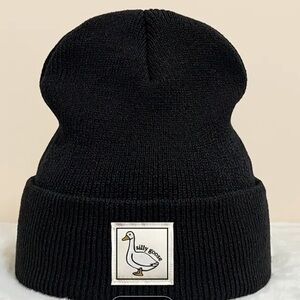 New! silly goose toque in black